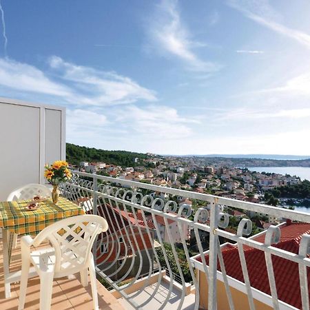 Amazing Apartment In Trogir With Kitchen المظهر الخارجي الصورة
