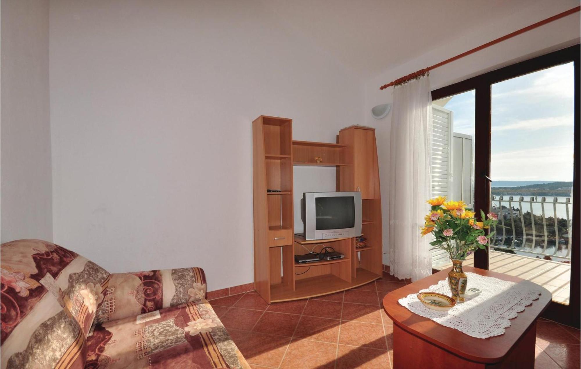 Amazing Apartment In Trogir With Kitchen المظهر الخارجي الصورة